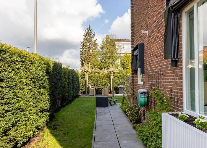 Cozy Family House In Willa