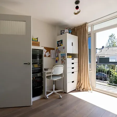 Cozy Family House In *