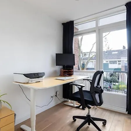 Cozy Family House In Rotterdam