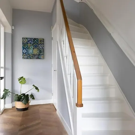 Cozy Family House In *