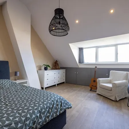 Cozy Family House In