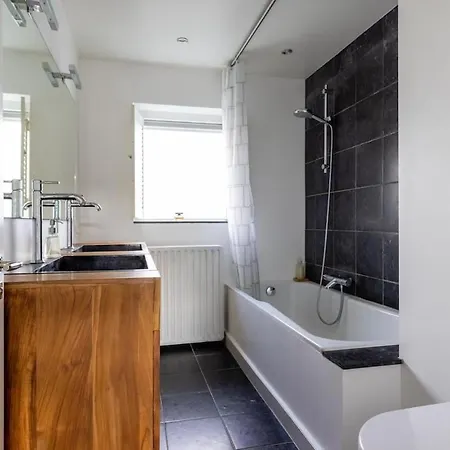 Вилла Cozy Family House In