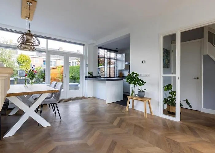 Villa Cozy Family House In Rotterdam