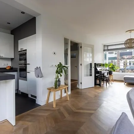 Cozy Family House In Rotterdam